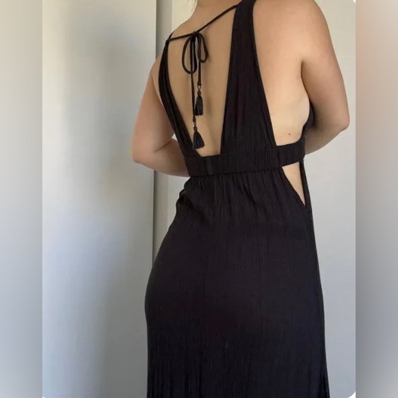 Black Plunge Cover-Up Maxi Dress - Picture 2 of 6
